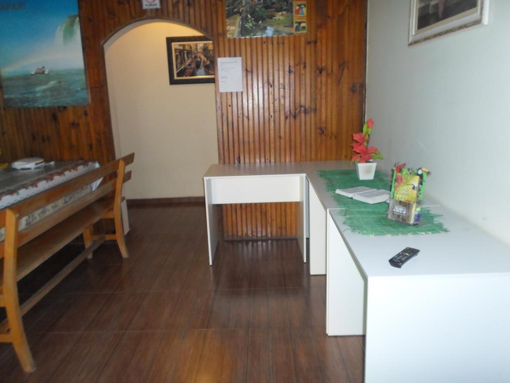 Inn Laura / Ziza *
